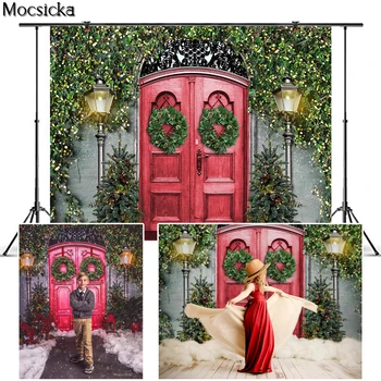 Mocsicka Коледа червено дървена врата фотография фон коледно дърво фон дете портрет декорация подпори фото студио
