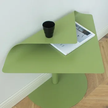 Creative Bedside-Use малка маса триъгълник маса хол дизайнер малка масичка за кафе залив прозорец изкуство ъглова маса