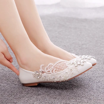 Crystal Queen Дамска мода Кристал Бяла дантела Булка Сватбени обувки Дамска рокля Сладки балетни апартаменти