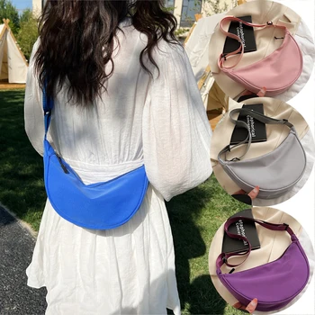 Плътен цвят гърдите чанта за жени голям капацитет пътуване Crossbody женски половин месец колан чанта дами Daily улица Фани пакети 2023