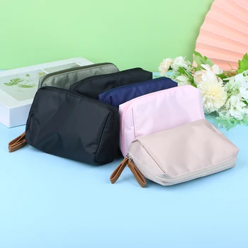 1Pc жени козметична чанта плътен цвят корейски стил грим чанта торбичка тоалетна чанта водоустойчив грим организатор луксозна чанта