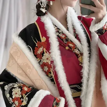 Original Han Jiang Xue Winter Song направи ханфу Дамско късо яке с двуредно яке, плюш и удебелен осем тат