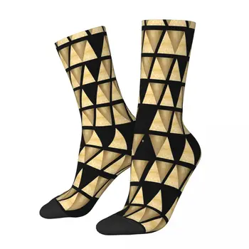 Златен блясък фон с пирамидален геометричен модел модел на квадратни чорапи мъжки мъжки жени летни чорапи