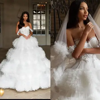 Луксозна сватбена рокля по поръчка, изработена от рамото мъниста кристална топка рокля диференцирани къдрици пухкави булчински рокли