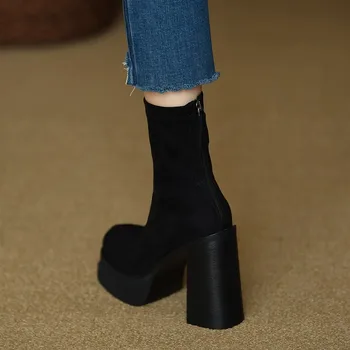 Обувки за жени 2023 Мода Зимни дамски ботуши Mid-Calf плътен цвят стадо високи токчета вода доказателство цип буци петата обувки жени
