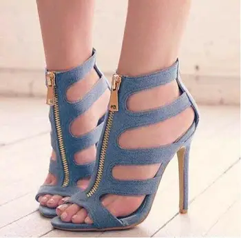 Лято евтини високо качество жена сини дънки Peep Toe изрязва цип отпред тънки токчета случайни висок ток сандали момичета мода